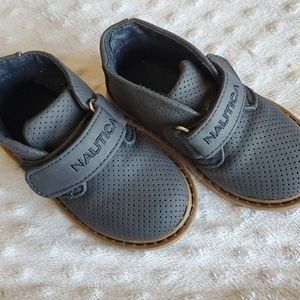 Nautica toddler shoes size 6 C